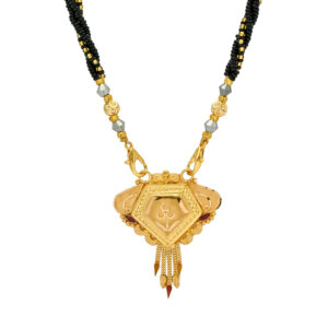 Traditional Gold Mangalsutra with Intricate Pendant Design